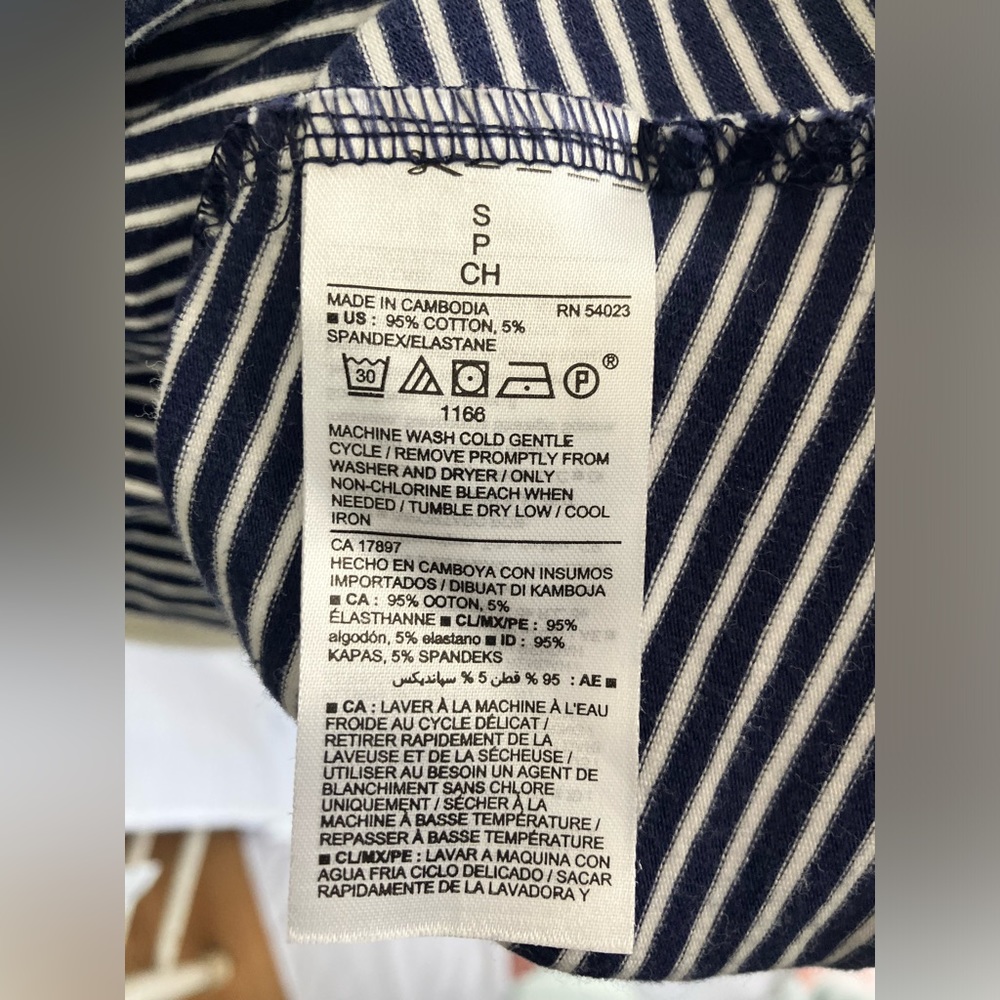 Old Navy Womens Fit to Flare off the Shoulder Dress in Navy/White Stripe Sz SP - Picture 7 of 7